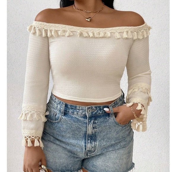 Boho Off Shoulder Tassel Detail Cropped Top - Picture 13 of 13